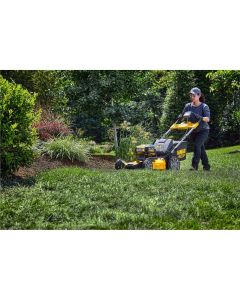 DWTDCMWSP255Y2-CA image(0) - DEWALT 2X20V MAX* Brushless Cordless 21-1/2 in. Rear Wheel Drive Self-Propelled Mower Kit