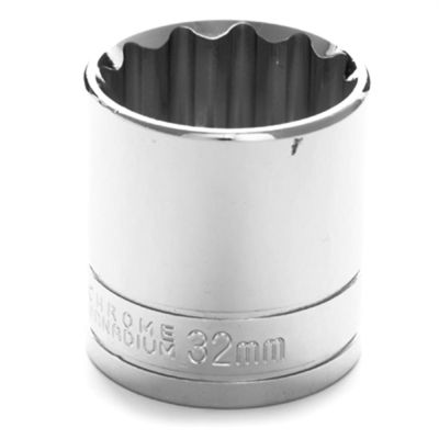 WLMW32832 image(0) - Wilmar Corp. / Performance Tool 1/2" Drive 32mm 12pt Socket