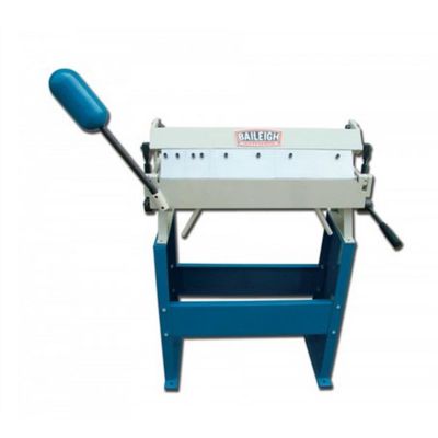 BLI1000383 image(0) - Baileigh BB-2416E - Manually Operated Box and Pan (Finger) Brake, 2' Length, 16 Gauge Mild Steel Capacity