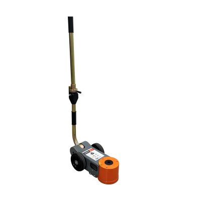 MRIMFJ-S30T-6 image(0) - Martins Industries 33-Ton Professional Portable Air/Hydraulic Floor Jack