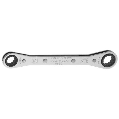 KLE68201 image(0) - Klein Tools Ratcheting Box Wrench 3/8 x 7/16-Inch