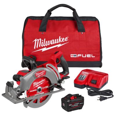 MLW2930-21HD image(0) - Milwaukee Tool M18 FUEL 7-1/4 Inch Rear Handle Circular Saw Kit