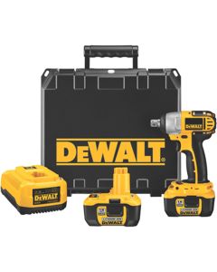 DWTDC822KL image(0) - DeWalt 1/2" Heavy-Duty 18V Cordless Impact Wrench Kit