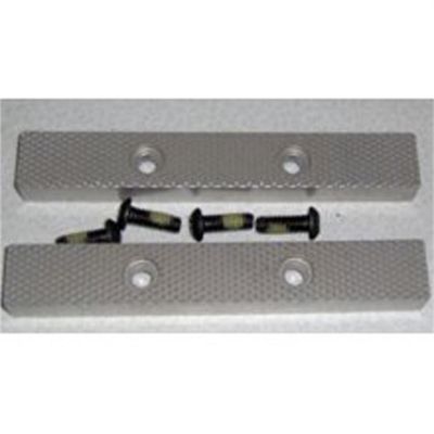 WIL2908100 image(0) - Wilton Set of Serrated Jaw Inserts w/ 4 Screws, 1780/80A, Boxed