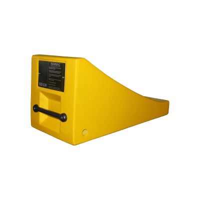 AMN15339 image(0) - AME Wheel Chock Size 5506 for Tire Size Diameter: 110in-165.35in