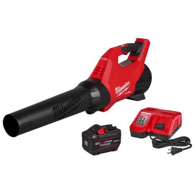 MLW3017-21HD image(0) - Milwaukee Tool M18 FUEL 120 MPH 500 CFM 18V Brushless Cordless Battery Powered Leaf Blower Kit w/12.0 Ah FORGE Battery and Rapid Charger