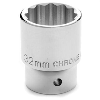 WLMW34832 image(0) - Wilmar Corp. / Performance Tool 3/4" Drive 32mm 12pt Socket