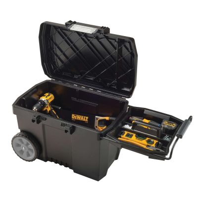 DWTDWST33090 image(0) - DEWALT 15 Gallon Contractor Chest