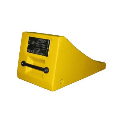 AMN15342 image(0) - AME Wheel Chock Size 5505 for Tire Size Diameter:86.61in-137.80in